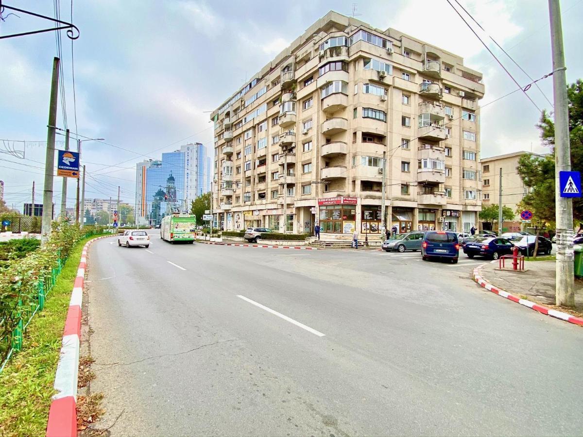 Central City Studio Ploiesti - Free Parking Екстер'єр фото